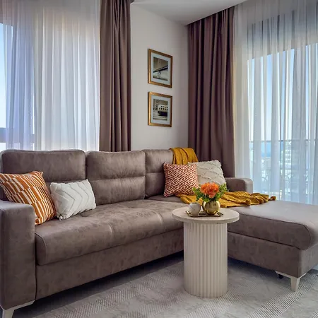 Apartamento Qoople Ocean B55 - Spacious 2-bedroom *